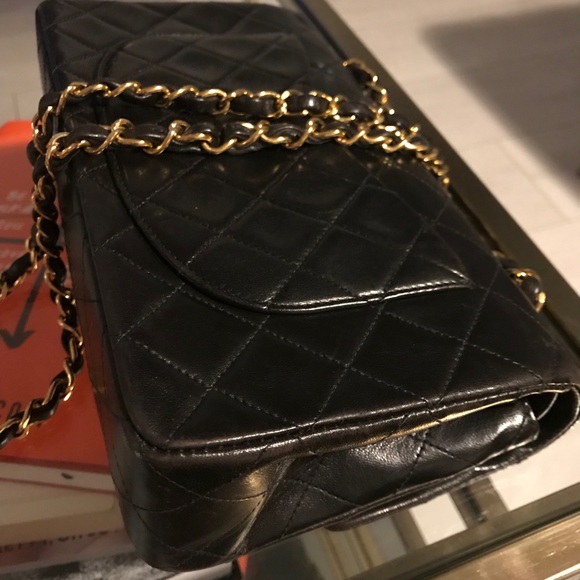 Vintage Chanel Classic Flap Bag - Picture 4 of 10